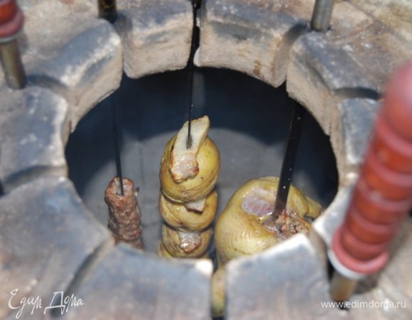  Вот так выглядят все наши блюда в тандыре .