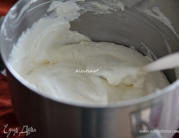 Затем все смешать аккуратно со смесью рикоттой.