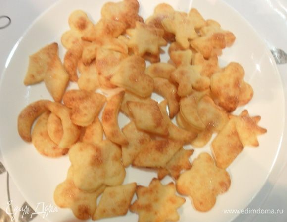 Выпекать при температуре 180 С 20-25 минут - это улитки, а если просто печеньки, то достаточно 10 минут. Вот такие печеньки выходят.