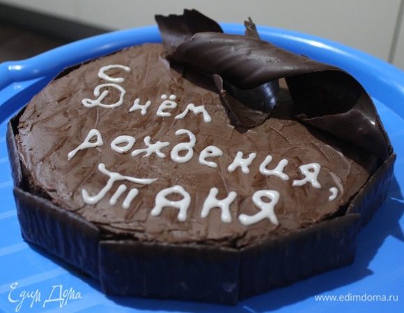 А это тот самый первый тортик.
Солнечной и теплой весны вам!
Радуйте своих близких!