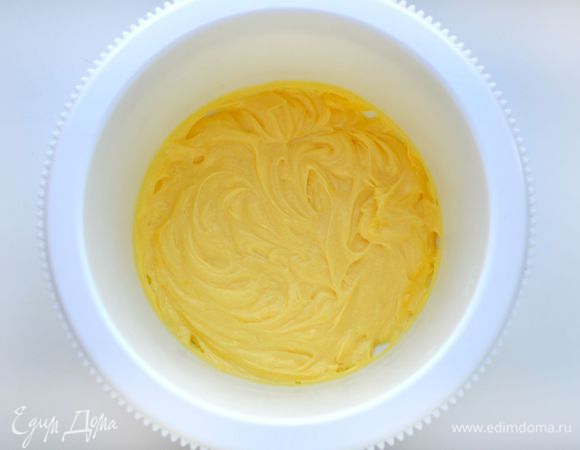 Взбить миксером.