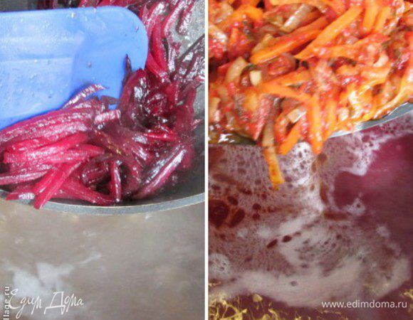 Как только картофель сварится, добавить в кастрюлю свёклу и сразу же морковно-луковую заправку. Слегка приправить солью и сахаром.