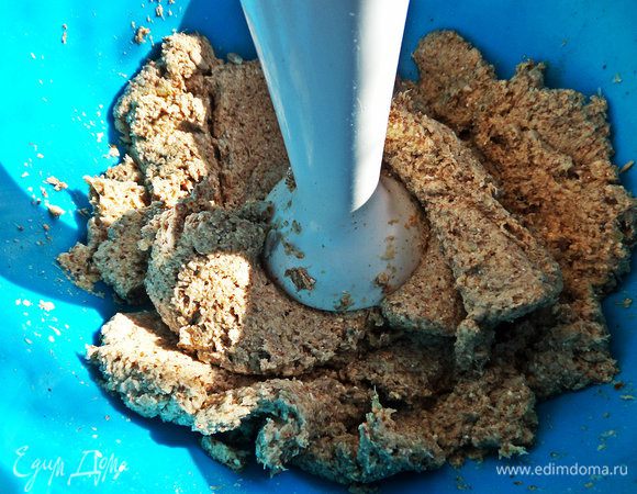 Потом легко превращается в однородную массу.