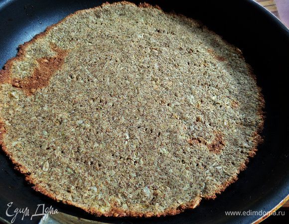 Выпекаем 10-13 минут при 200*, но кто не любит жареное, можно подсушить на низких температурах, тогда дольше.