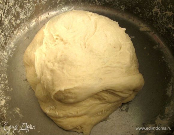 Обмять, оставить для подъема еще минут на 45 – 50 минут (под полотенцем).