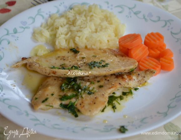 Подаем к столу с готовым горячим гарниром. Приятного аппетита.
