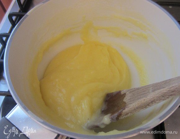 Помешиваем до загустения.