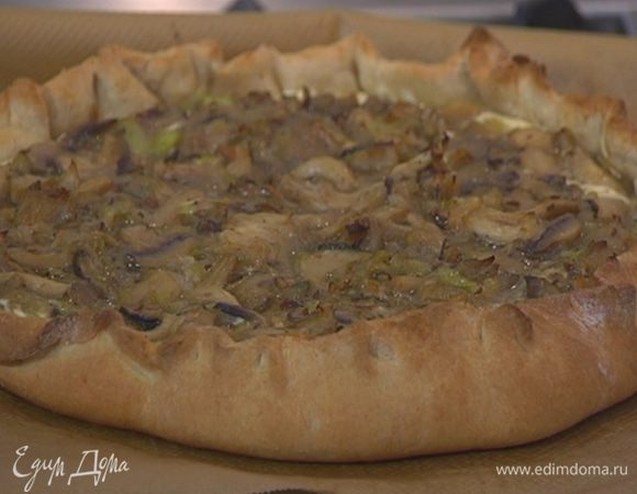 Подержать галету с начинкой 10 минут при комнатной температуре, затем выпекать 20 минут в разогретой духовке.