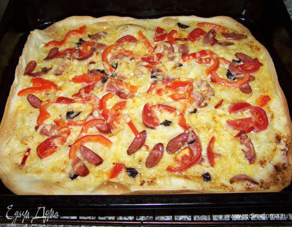 Печь 15 минут.
Подавать горячим. Перед подачей посыпать рубленным базиликом.

Приятного аппетита)