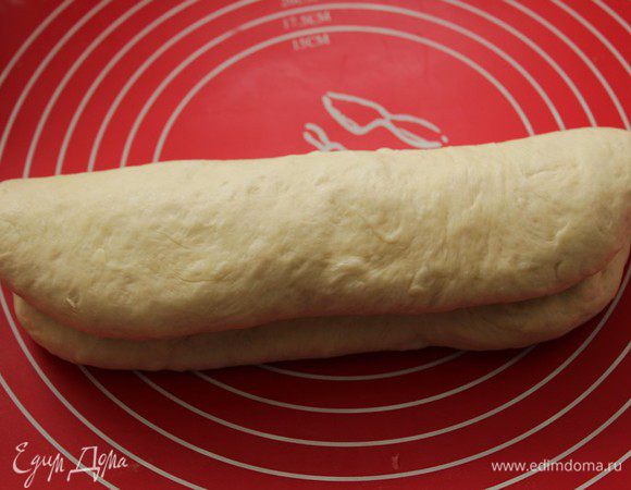 Затем складываем пополам: 