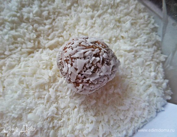 Второй вариант панировки-обычный кокос. Ну это все знают.