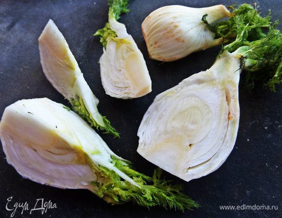 Фенхель поделить на части.