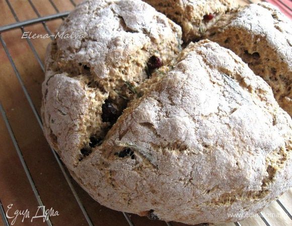 Вынуть из духовки, положить на решетку. Дать остыть в течение получаса.