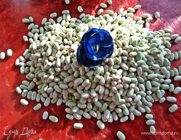 Фасоль замочить и отварить заранее.