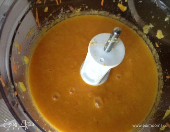 Пробить все на высокой скорости до однородности, перешить в посуду доя взбивания.