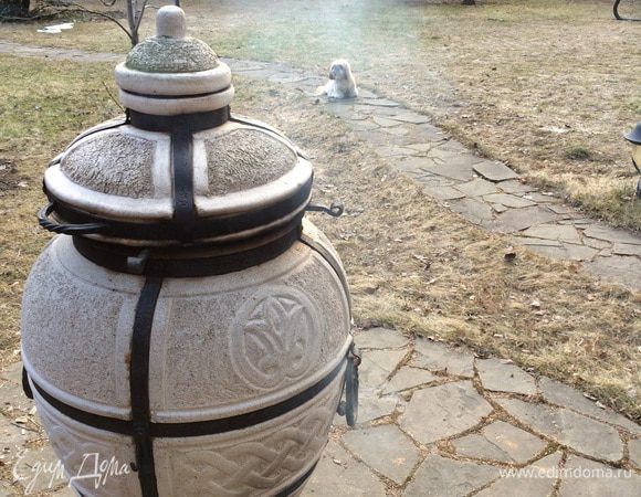 А сами ждем-гуляем, общаемся с друзьями, вообщем занимаемся любимым делом и все вместе дружно нагуливаем на свежем воздухе аппетит.