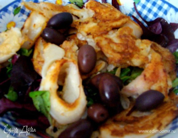 Для полноты вкуса, я еще очень люблю добавить в этот салат оливки каламата.