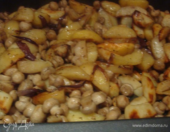 Поставьте в духовку еще на 10–15 минут, запекайте до полной готовности.