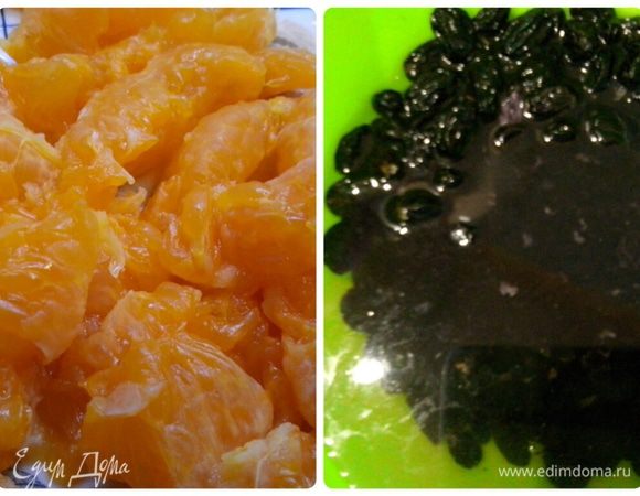 Изюм залить кипятком, оставить на 15 минут, промыть, откинуть на сито и обсушить. Мандарины очистить, освободить от пленки и косточек.