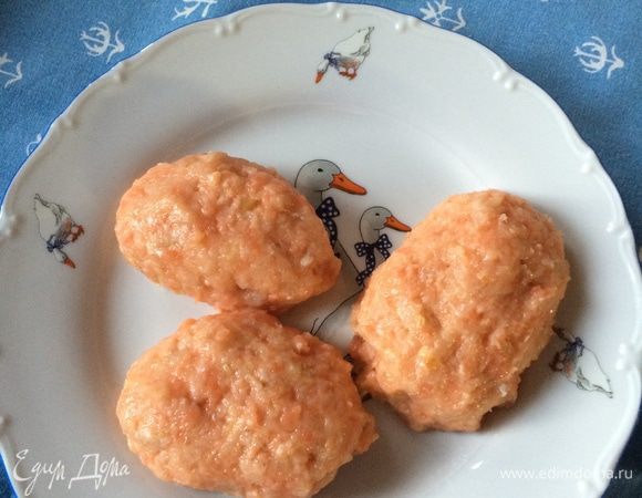 Сформировать небольшие котлеты.