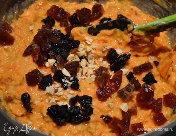 Я ещё добавила корицу, орехи, чернослив и курагу.