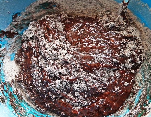 Тщательно перемешиваем без комочков.