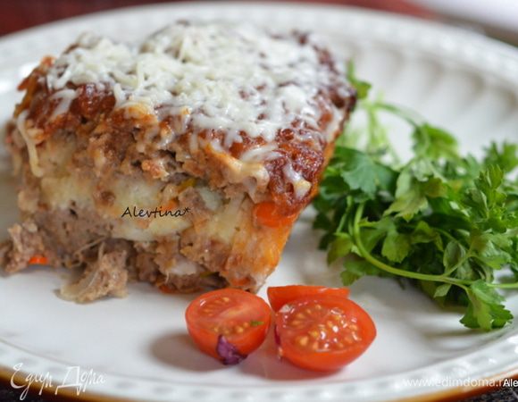 Разрезаем и подаем к столу. Приятного аппетита.
