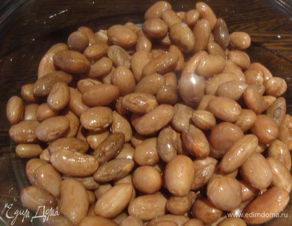 Фасоль отварить, слить воду и дать остыть.