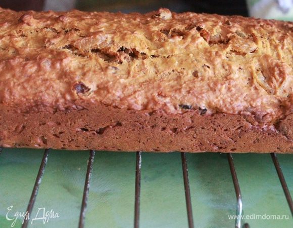 Достать кекс из духовки и остудить.
