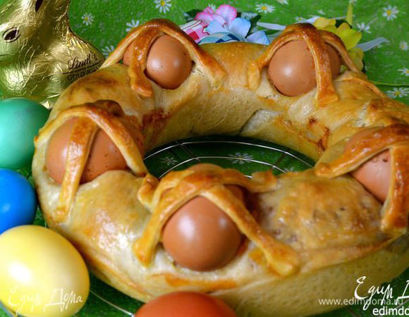 А здесь рецепт другого Пасхального Итальянского каравая - не сладкого!!! ;) http://www.edimdoma.ru/retsepty/53097-italyanskiy-pashalnyy-karavay-casatiello-napoletano