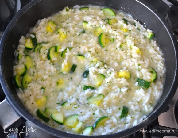 Ризотто подавать сразу же! 