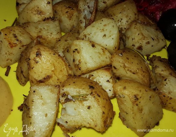 Подаем с овощным салатом, маслинами и горчицей.

Приятного аппетита!