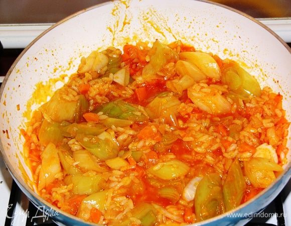 Тушим на маленьком огне 15 минут. Готовое блюдо выглядит вот так. 