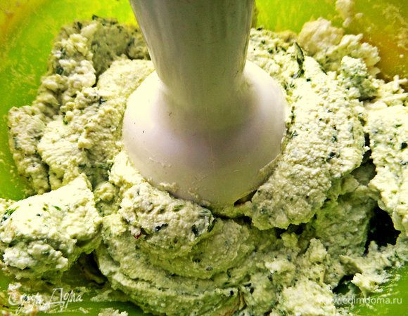 Перетираем в однородную массу.