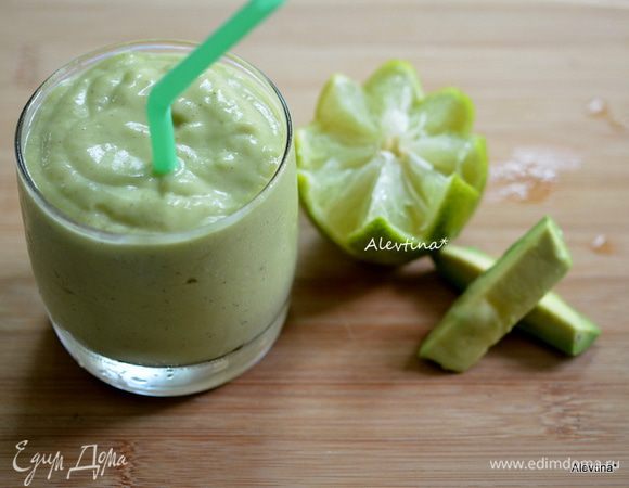 Разлить по бокалам. Можно украсить мятой.
Худеем вкусно.