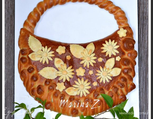 В работе над пирогом опиралась на рецепт и идею своих подруг - Зарины и Светланы Баста, за что им огромное спасибо!