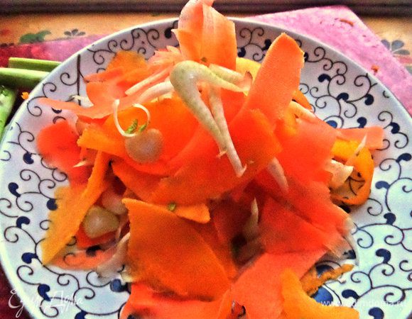 Высыпать горкой на тарелку, не приминая.