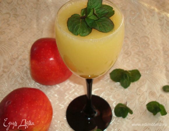 Остужаем. Взбиваем блендером и разливаем по креманкам. Подаем охлажденным!