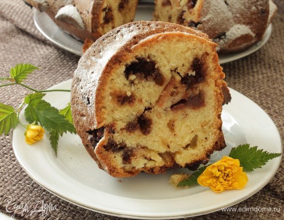 Выпекать при 180 градусах 45-50 минут. Готовность проверять деревянной шпажкой. Приятного вам чаепития!