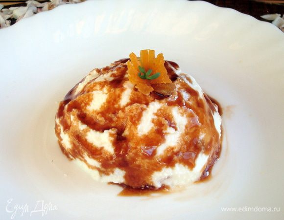 Полить сиропом шиповника. Приятного завтрака!