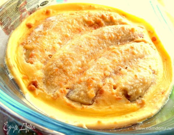 Достаём, проверяем, схватился ли омлет и ещё запекаем 2 минуты. Если форма шире и омлет ниже, хватит и 3 минут.