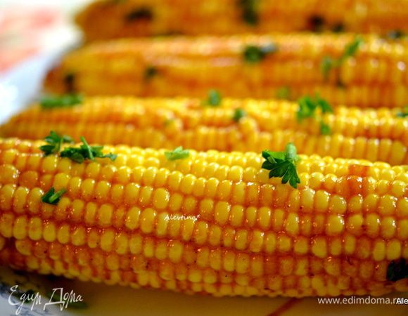 Подаем к столу теплыми. Посолить и поперчить . Приятного аппетита.