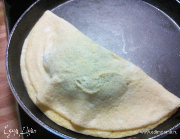 Котлету заверните в омлет,