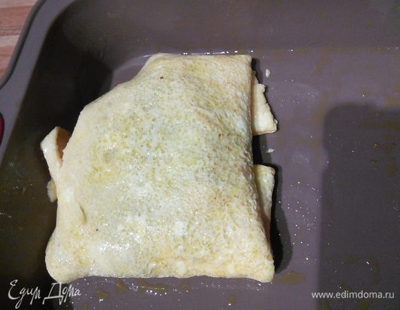 конветиком, уложите в форму для запекания. 