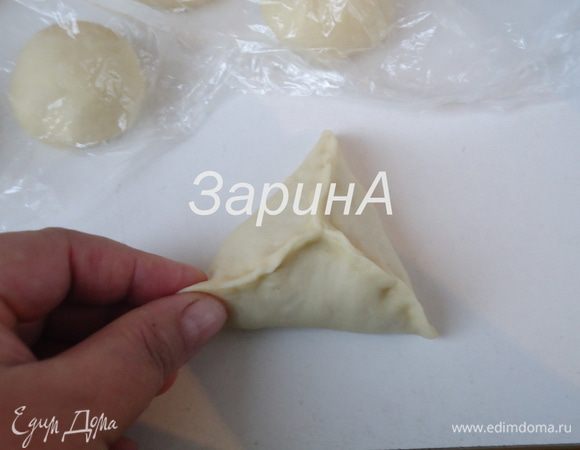 Скрепить в виде треугольников.