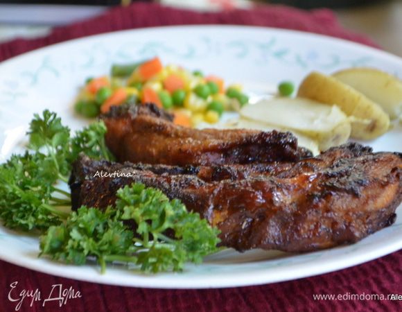 Подаем к столу с гарниром. Приятного аппетита. Или закрываем в контейнер с крышкой и берем с собой на пикник.