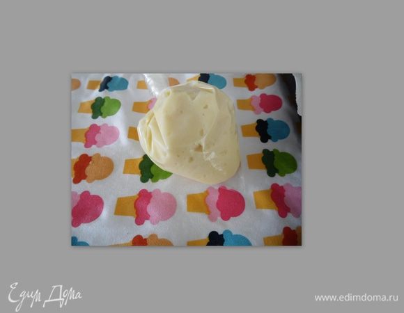 Холодный крем перенести в мешок.