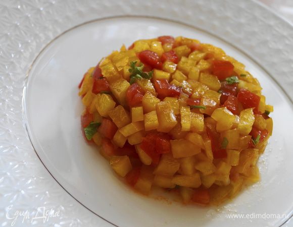 Начинаем сборку. Делаем сначала подушку из сальсы.