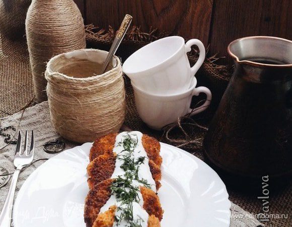 5 больших морковин, почистить, порезать дольками, измельчить в блендере или потереть на мелкой терке.