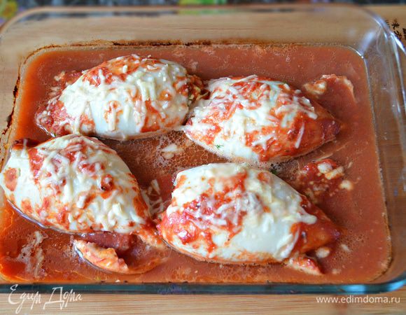 Готовые кальмары слегка остудить.